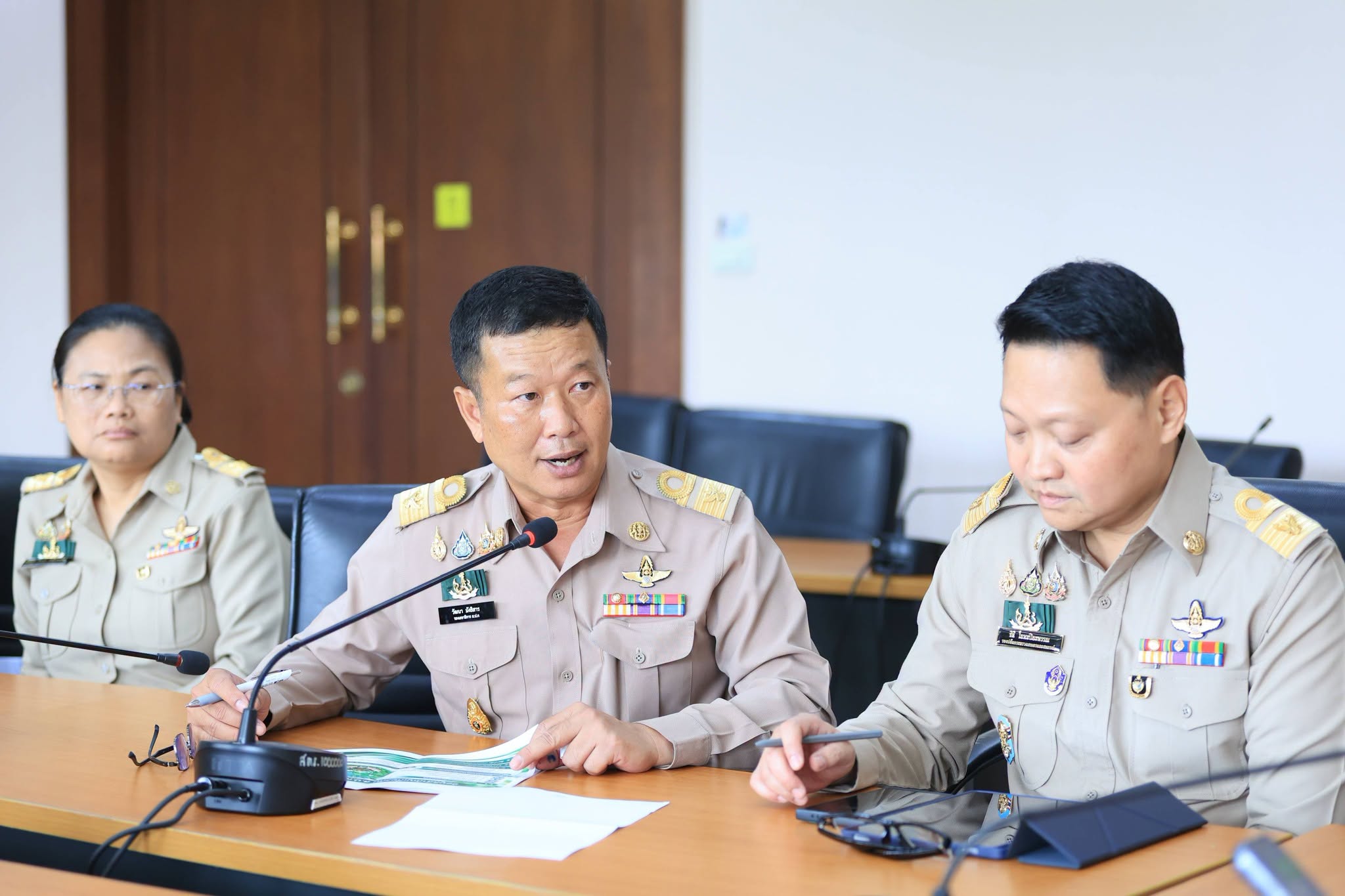 title - คณะผู้บริหาร ส.ป.ก. แสดงความยินดี เนื่องในโอกาส ปลัดกระทรวงเกษตรและสหกรณ์ เข้ารับตำแหน่งใหม่
